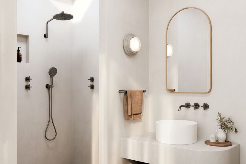 The Phoenix Ormond hand shower is modern and elegant.