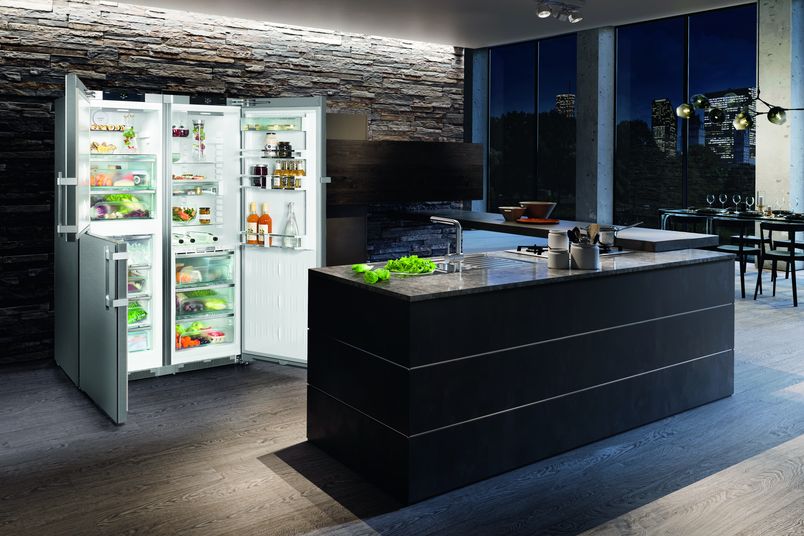 Liebherr's SBSes 8484 is perfect for lovers of fresh foods – BioFresh drawers keep food fresher.