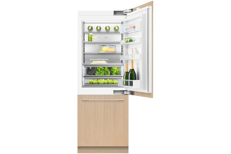 The RS7621WRUK1 integrated 76.2 cm refrigerator-freezer from Fisher and Paykel.