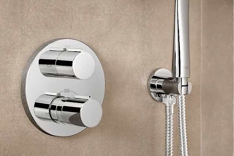 Roca’s T-1000 concealed thermostatic shower mixer.